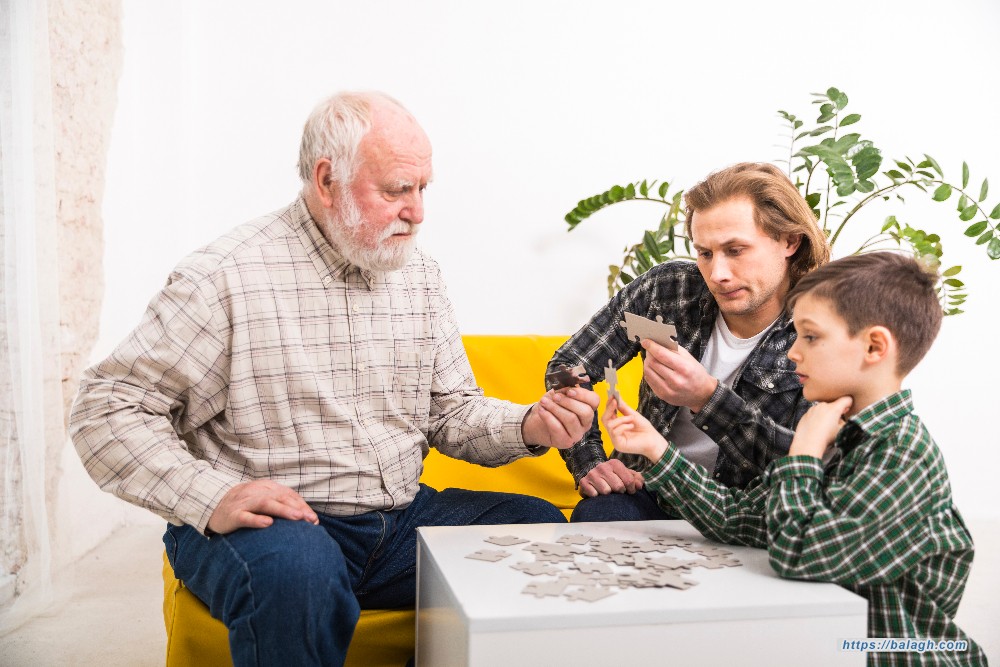 دور الاسرة والمجتمع في رعاية كبار السن